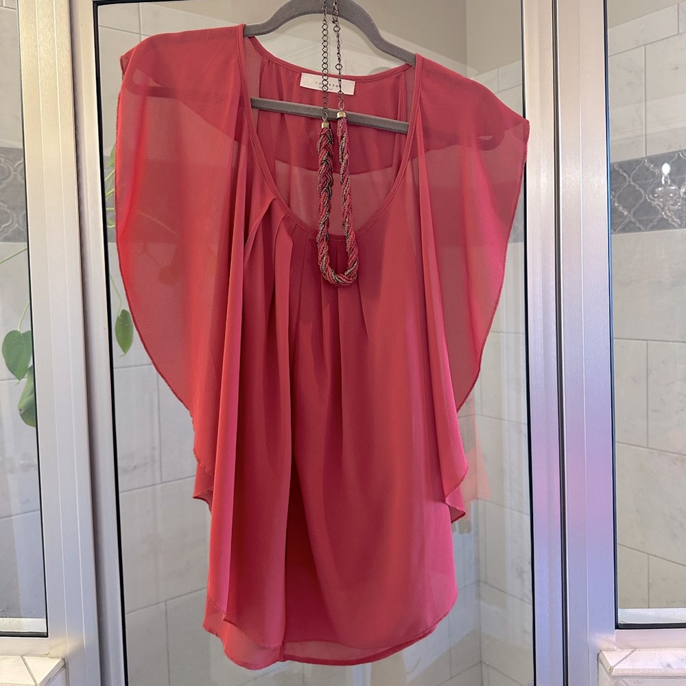 Rosette chiffon top & necklace
